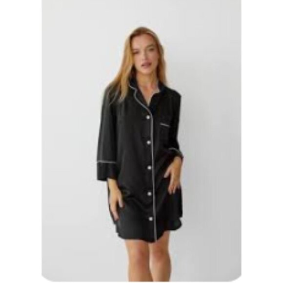 Aimee Kestenberg Black & White Letter Contrast Button Down Nightgown size S - Picture 1 of 16